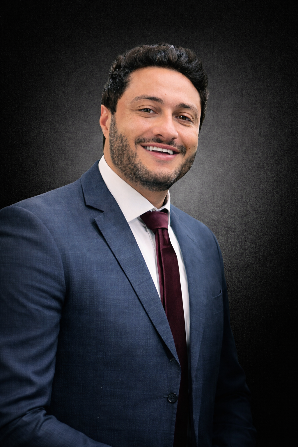 Eric Izar — retrato oficial